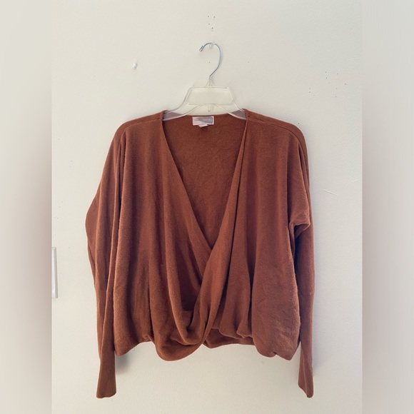 FOREVER 21 contemporary cropped wrap top/ cardigan - Picture 1 of 9